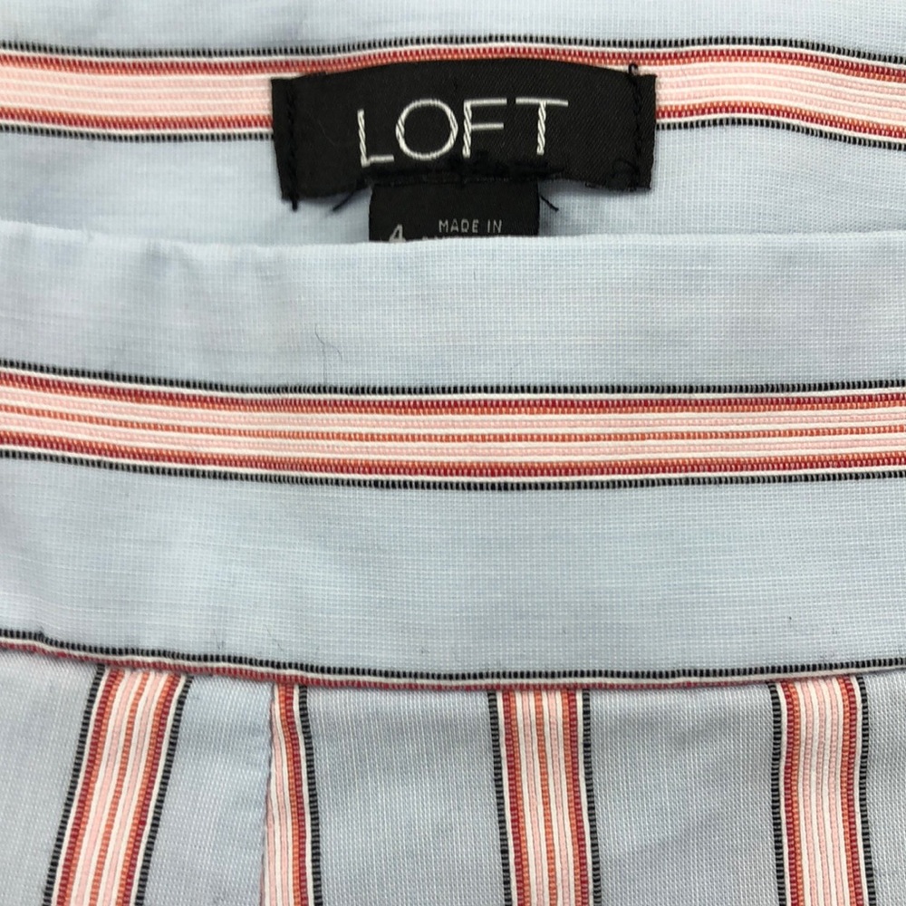 Loft Striped Ruffle Shorts Size 4 - Picture 4 of 8